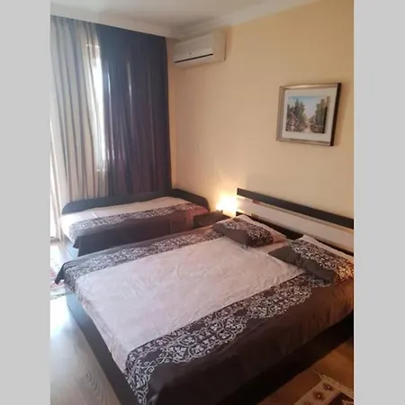 Komfortables Appartement Mit Schwimmbad Apartment *