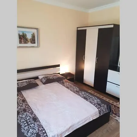 Komfortables Appartement Mit Schwimmbad Apartment *